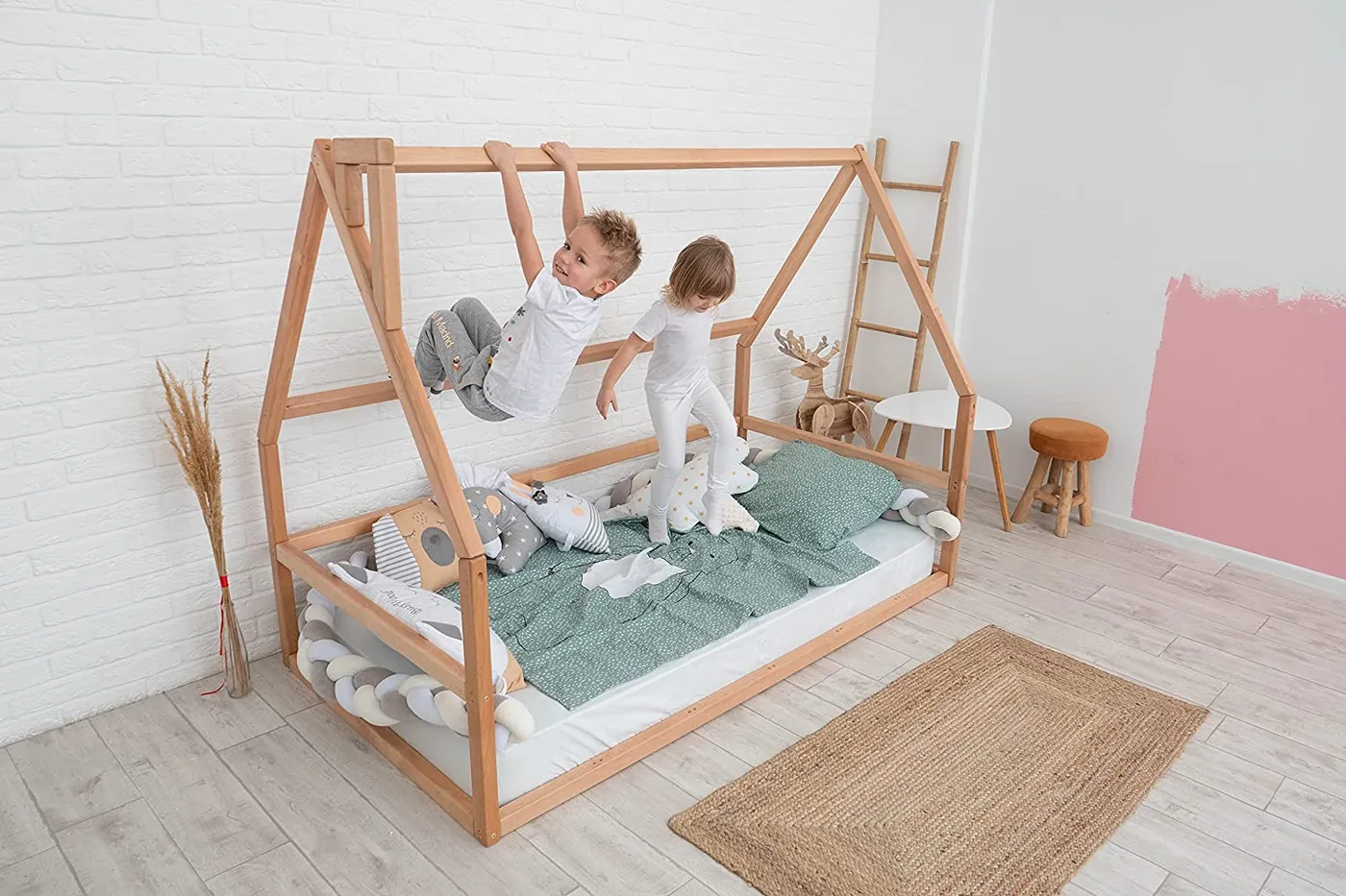 Lit cabane pour enfant